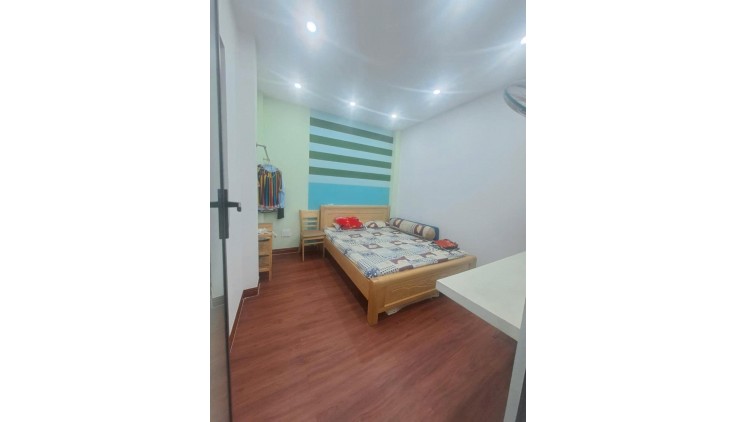 Bán nhanh nhà đẹp HXH 7m Thạnh Xuân, 100m2, T1L, 3PN, sân xe hơi >4Tỷ