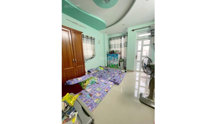 Mặt tiền 3 tầng, ngay chợ Ba Đình đường 12m Quận 8, nhỉnh 6 tỷ