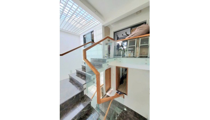 NHÀ PHỐ khu VIP ĐẶNG THÙY TRÂM, BÌNH THẠNH - NGANG 6M - 5 TẦNG - GIÁ TỐT BÁN GẤP