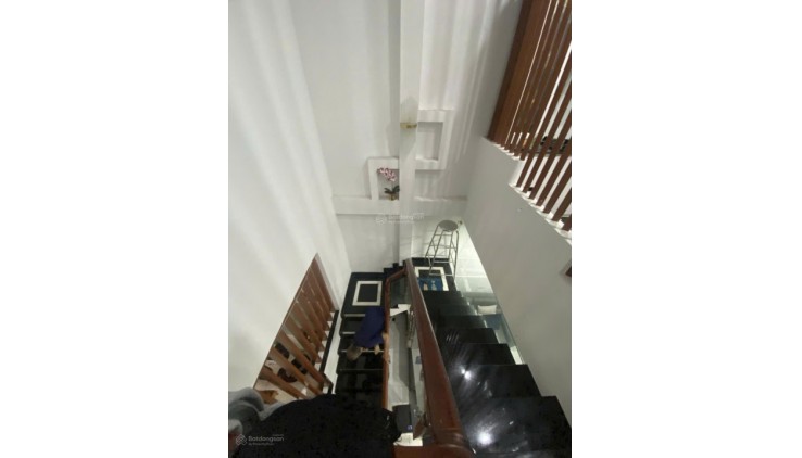 HẺM  ÔTO VÀO NHÀ, SÁT MẶT TIỀN HÒA BÌNH TP 4X14 , 3PN CHỈ 6TỶX