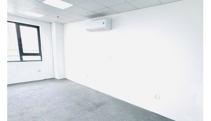 Cho thuê sàn văn phòng khu sân bay 70m2 giá 10tr