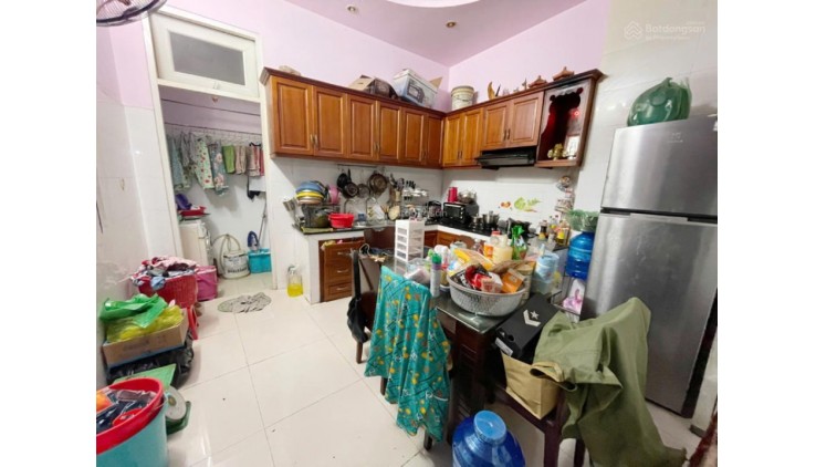 Mặt tiền 3 tầng, ngay chợ Ba Đình đường 12m Quận 8, nhỉnh 6 tỷ