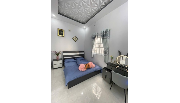 Hẻm ôtô, Nhà 3 tầng, Full nội thất, Ngang 4M, Huỳnh Tấn Phát. 40M2, Chỉ 3.3Tỷ,