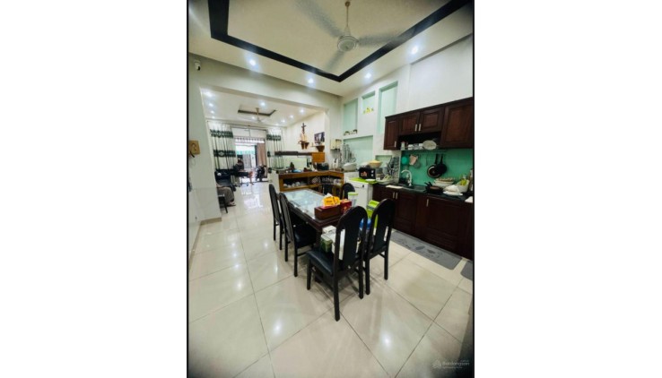 Mặt tiền Tân Quý, Q.Tân Phú, 2T Sân thượng 87 m2 gần chợ Tân Hương Chỉ 7 tỉ xx