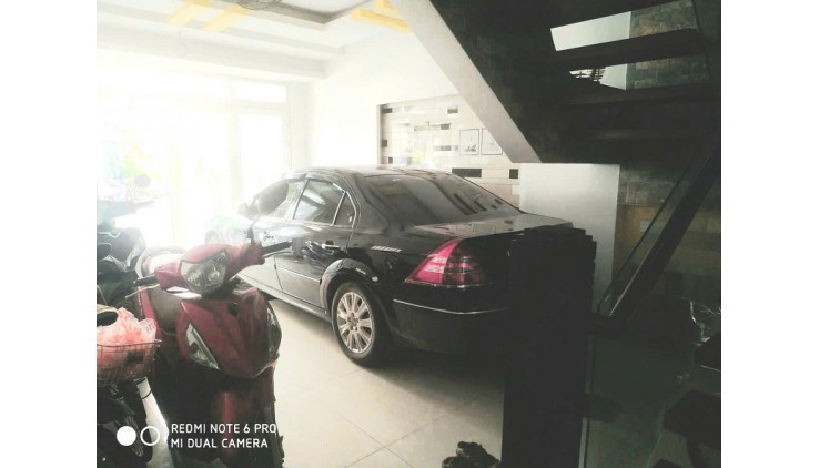 Bán nhà HXH Đào Duy Anh, P9, Phú Nhuận, 68m2, 5 tầng, nở hậu, giá rẻ.