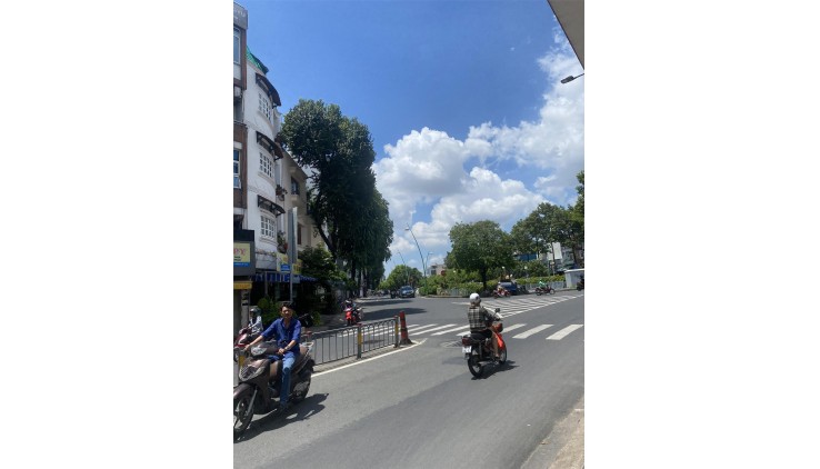 **Bán nhà phường 4, Tân Bình, mặt tiền Út Tịch; (3,5*13) - 4 tầng đẹp