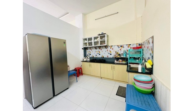 Bán nhà DT đất 72m2, Hẻm xe tải tránh Đường Thoại Ngọc Hầu, Q. Tân Phú