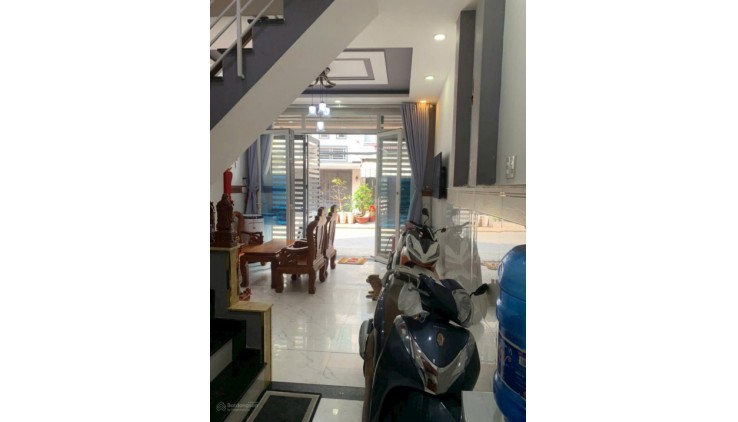NHÀ 2 TẦNG QUẬN 8 (4X11) ĐƯỜNG 10M NGAY CHỢ, XE TẢI ĐẬU THOẢI MÁI- NHỈNH 4 TỶ