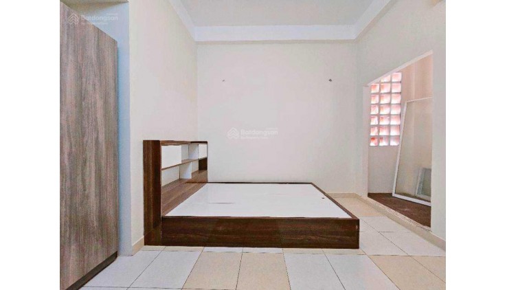 Nhà 4 tầng - 86m2 - trung tâmt Quận 10 - dòng tiền 60tr/tháng - ngay vòng xoay Dân Chủ