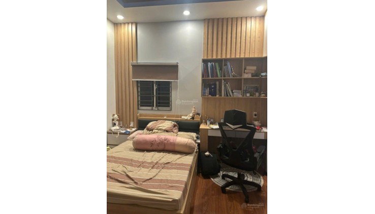 HXH đậu cửa Nguyễn Hữu Tiến, Tây Thạnh, TP 4x16m2 2 lầu 4PN chỉ 5 tỷxx