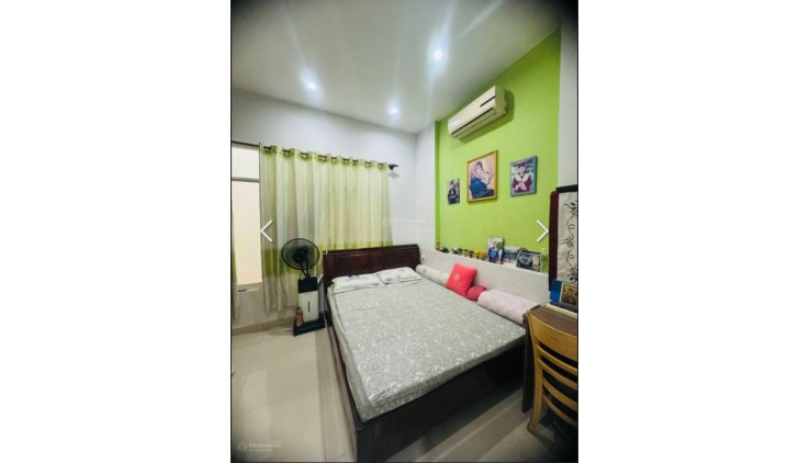Mặt tiền Tân Quý, Q.Tân Phú, 2T Sân thượng 87 m2 gần chợ Tân Hương Chỉ 7 tỉ xx