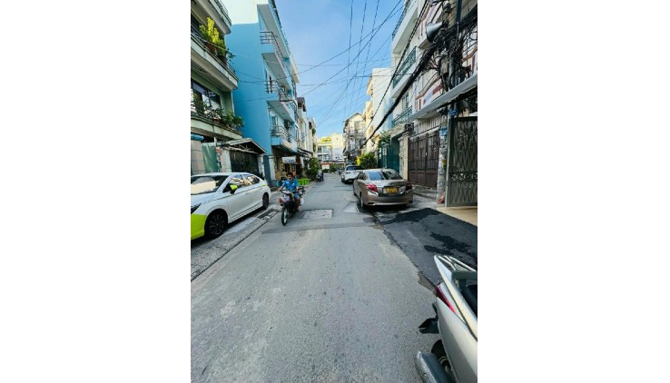 bán nhà hẻm 109 Dương Bá Trạc 5.3x10 nở hậu chỉ 12 tỷ 5