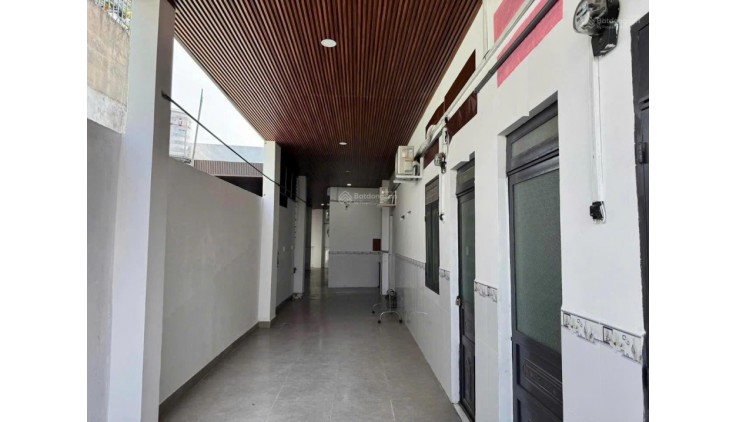 Bán nhà 2 mặt tiền 2 tầng 47 phòng đường nhánh Lã Xuân Oai Tăng Nhơn Phú A Quận 9
