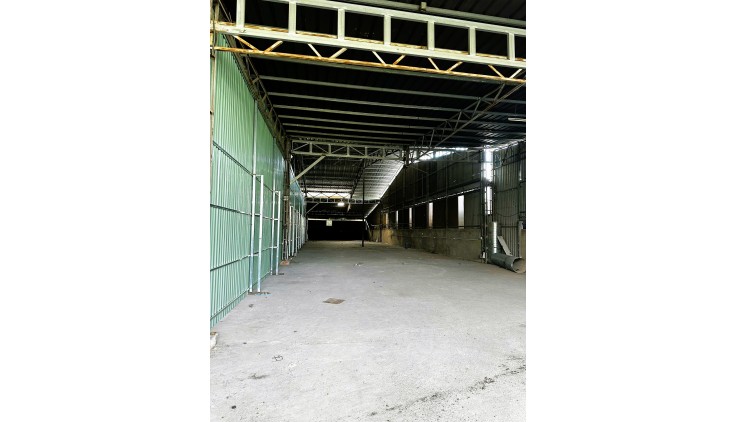 Cho thuê kho xưởng 530m2 hẻm xe 10 tấn đường 8 - Linh Xuân