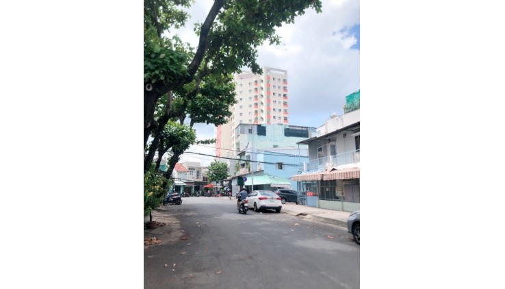 Mặt tiền Đỗ Ngọc Quang Nở hậu 3.8x20 chỉ 9 tỷ 9