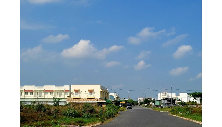 BÁN NHÀ PHỐ TRUNG TÂM ĐÔ THỊ - CÔNG NGHIỆP PHƯỚC ĐÔNG