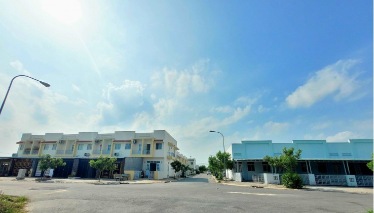 NhÀ PHỐ VÀNG – CHÌA KHÓA VÀO TRUNG TÂM PHƯỚC ĐÔNG, TÂY NINH