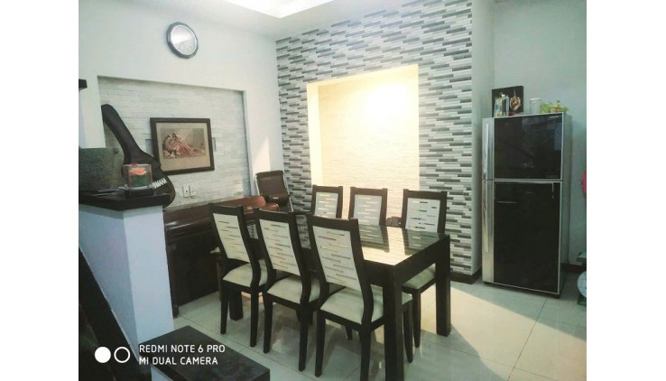 Bán nhà HXH Đào Duy Anh, P9, Phú Nhuận, 68m2, 5 tầng, nở hậu, giá rẻ.