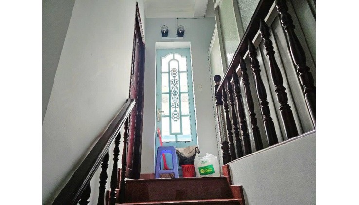 Bán nhà hẻm 8m, Nguyễn Văn Thương, P25, Bình Thạnh, 60m2, 3 tầng, ngang 5,6m.