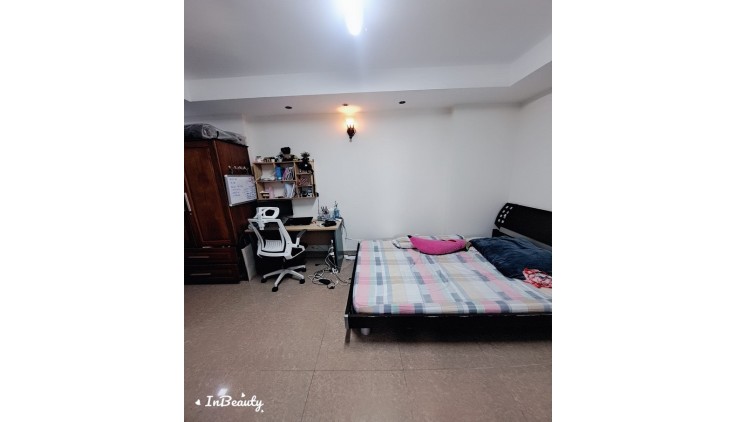 Bán nhà đường Phạm Văn Hai, P5, Tân Bình, 104m2, 3 tầng, 5 PN, nở hậu, giá rẻ