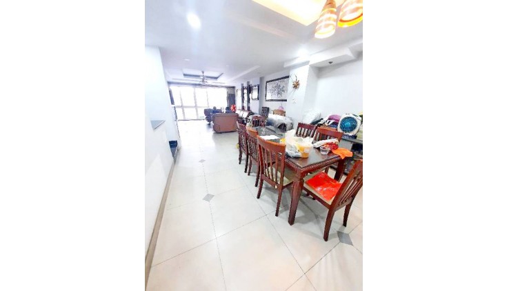 Mặt tiền đường số 8 KDC Trung Sơn 5x20 đúc 4 tầng chỉ 17 tỷ 9