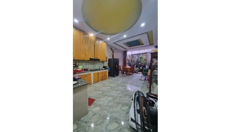 Mặt tiền Phạm Thế Hiển 4.2x27.5 chỉ 9 tỷ 9