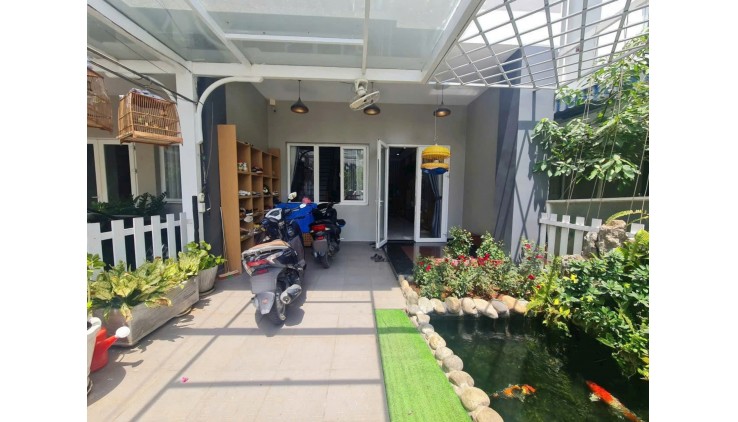 Cho thuê nhà KDC Khang Điền, DT 98m2, 4 Phòng ngủ, full nội thất, full tiện ích