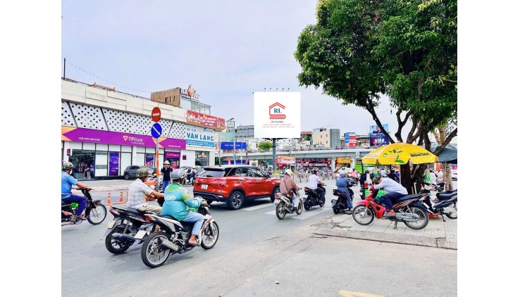 Cho Thuê Nhà Mặt Tiền: Quang Trung, Phường 03, Quận Gò Vấp- Diện tích: 16m x 50m