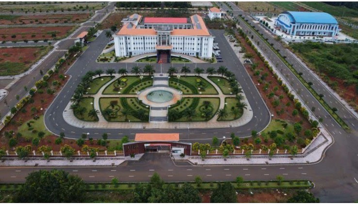 Bán lỗ lô đất 250m2 có 100 thổ cư, giá 280tr, cách trung tâm HC 400m. đường 10m