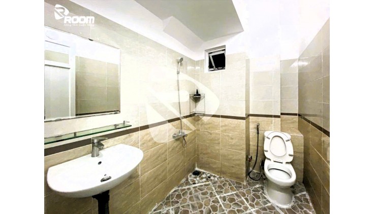 Bán nhà mặt tiền đường 5, Linh Trung, TN 16tr/th, 123m2, 4 tầng, 5pn, 9.8 tỷ