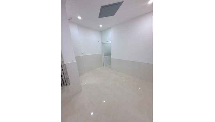 Khai Xuân Siêu Phẩm  nhà Lý Thánh Tông Tân Phú hẻm xe hơi 44m2,2 Tầng Nhỉnh 4 tỷ