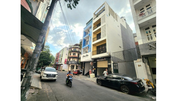 Bán lô đất trống, vị trí siêu đẹp- Khu Vip Phan Xích Long