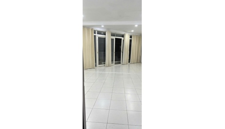 Chính chủ cần cho thuê văn phòng tại Phùng Văn Cung. Phường 7. Phú Nhuận