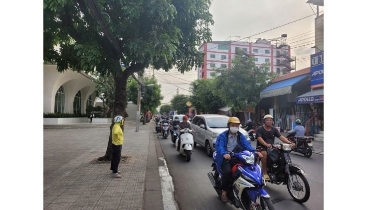 MẶT BẰNG KINH DOANH ĐẸP CHO THUÊ ĐƯỜNG NGUYỄN VĂN QUÁ, QUẬN 12. 7x28, 40 TRIỆU/ THÁNG