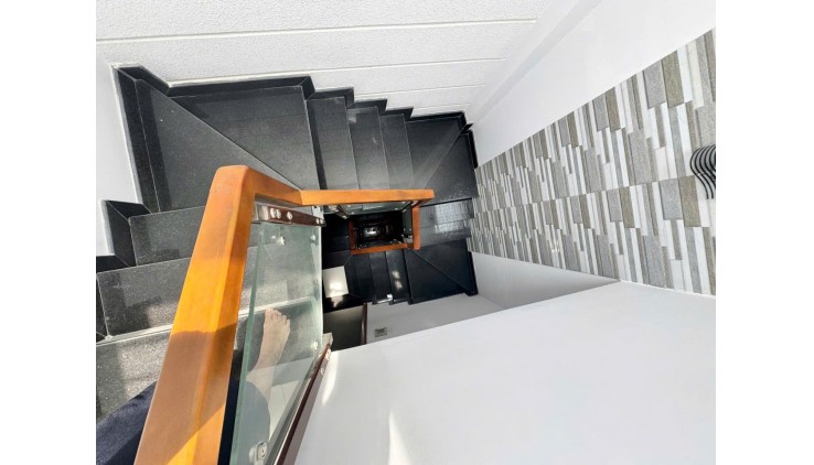 BÁN NHÀ 5 TẦNG, 45M2,  NHIÊU TỨ, PHÚ NHUẢN - GIÁ 7.3 TỶ - SỔ ĐỎ CHÍNH CHỦ