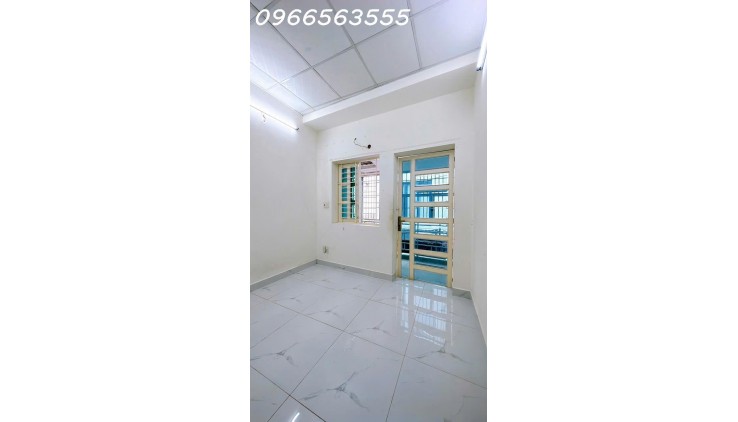 Cho thuê nhà nguyên căn, Đoàn Văn Bơ - Quận 4 - 2PN- nhà mới - Giá 8tr
