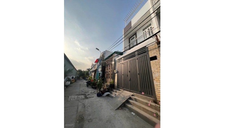 CHÍNH CHỦ CHO THUÊ 2 NHÀ SÁT NHAU TẠI ĐƯỜNG THẠNH LỘC 16, QUẬN 12, HỒ CHÍ MINH.