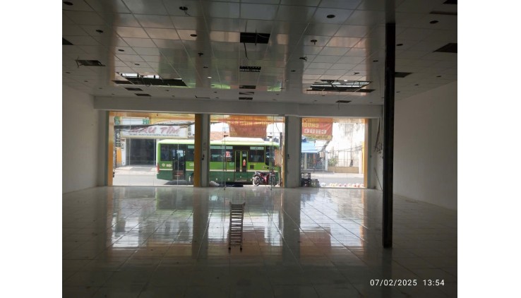 Cho Thuê Nhà Mặt Tiền: Hà Huy Giáp, Phường Thạnh Xuân, Quận 12, TPHCM_DT:20mx22m_Giá 75 Triệu