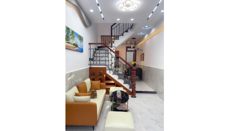 Hẻm ô tô thông - mới ở ngay - gần trường chợ bệnh viện - Phường 15 Gò Vấp -36m2 - 2 tầng - hơn 4 tỷ