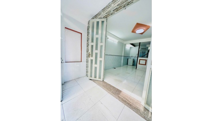 Bán nhà riêng Bình Đông 3pn 4 wc 3 tầng phường 14 quận 8 nhỉnh 4 tỷ
