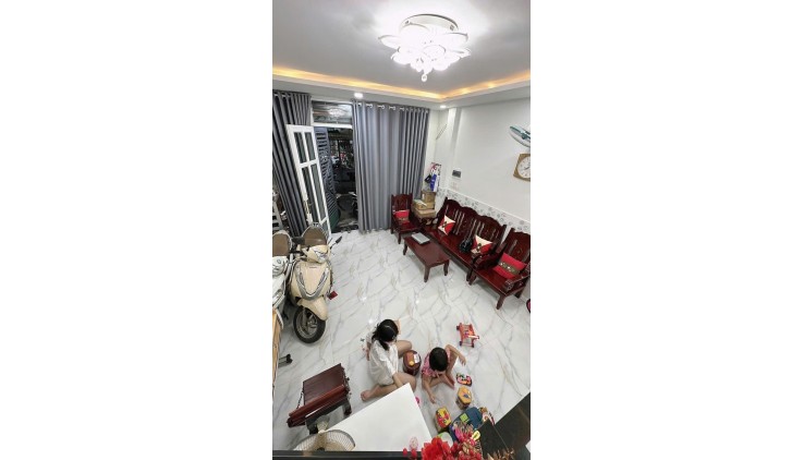 HẺM Ô TÔ THÔNG - GẦN MT ĐƯỜNG - TÂN BÌNH GIÁP GÒ VẤP - 36M2 - 2 TẦNG - NHỈNH 4 TỶ