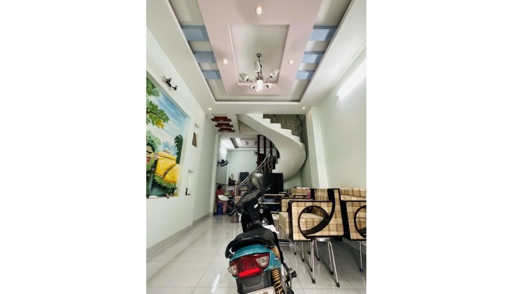 MẶT TIỀN BỜ KÊNH - KHU PHÂN LÔ - 3 TẦNG BTCT - P15 TÂN BÌNH - HƠN 5 TỶ