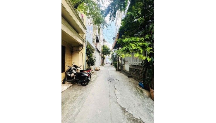 Bán nhà 1/  hẻm oto Lê Thúc Hoạch quận Tân Phú dtcn 65- 4 x 16-2T chỉ 5.7 ty tl