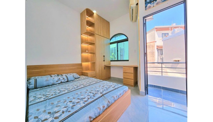 Bán nhà Mega Village Khang Điền, Quận 9, DT 75m2, 3 tầng, 3 phòng ngủ, nhỉnh 7 tỷ