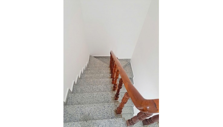 Nhà mới ở ngay -Lê Văn Quới khu VIP nhà lầu -hẻm 6m 51m2,4Tầng Nhỉnh 5ty
