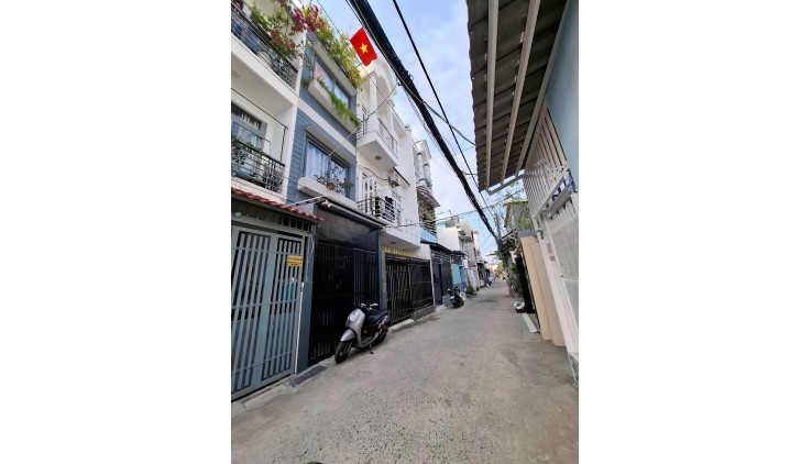 Hẻm ôtô, Nhà 3 tầng, Full nội thất, Ngang 4M, Huỳnh Tấn Phát. 40M2, Chỉ 3.3Tỷ,