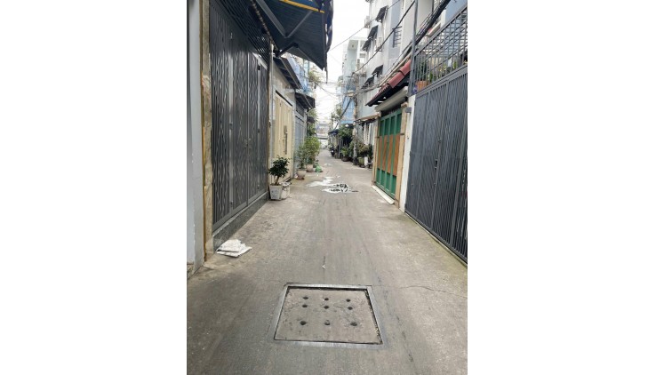 Bán nhà riêng Bùi Minh Trực 2 tầng 2 pn 2 wc Phường 5 quận 8 chỉ nhỉnh 4 tỷ