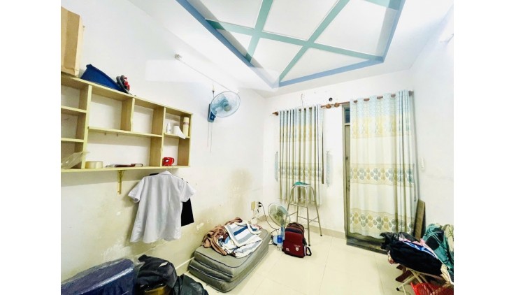 Bán nhà giá rẻ 3 tầng Tám Danh ( ĐS 13 củ ) phường 4 quận 8 chỉ nhỉnh 4 tỷ