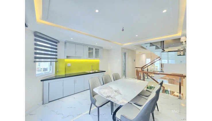 NHÀ ĐẸP LUNH LINH 4 TẦNG - LÔ GÓC - P11- GÒ VẤP - CHỈ HƠN 5 TỶ