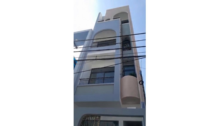 Cho thuê căn hộ dịch vụ mới xây sạch đẹp, full nội thất